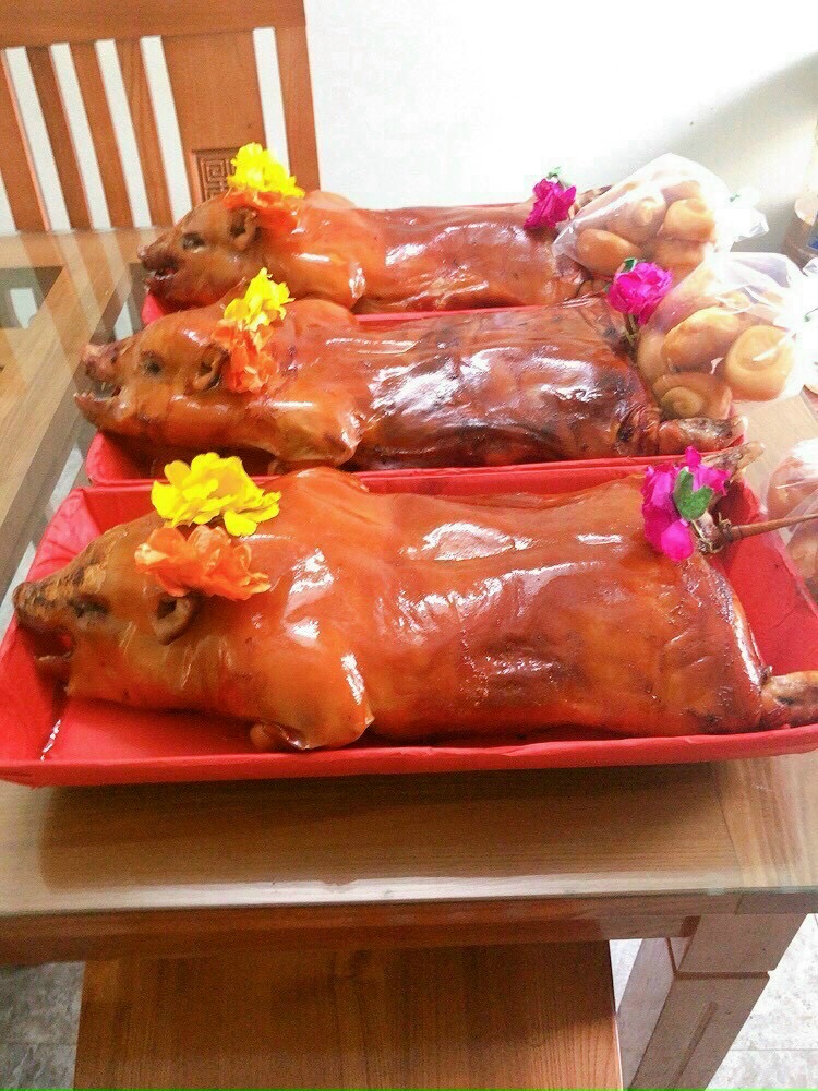 Heo Sữa Quay Trọng Lượng 2.5kg